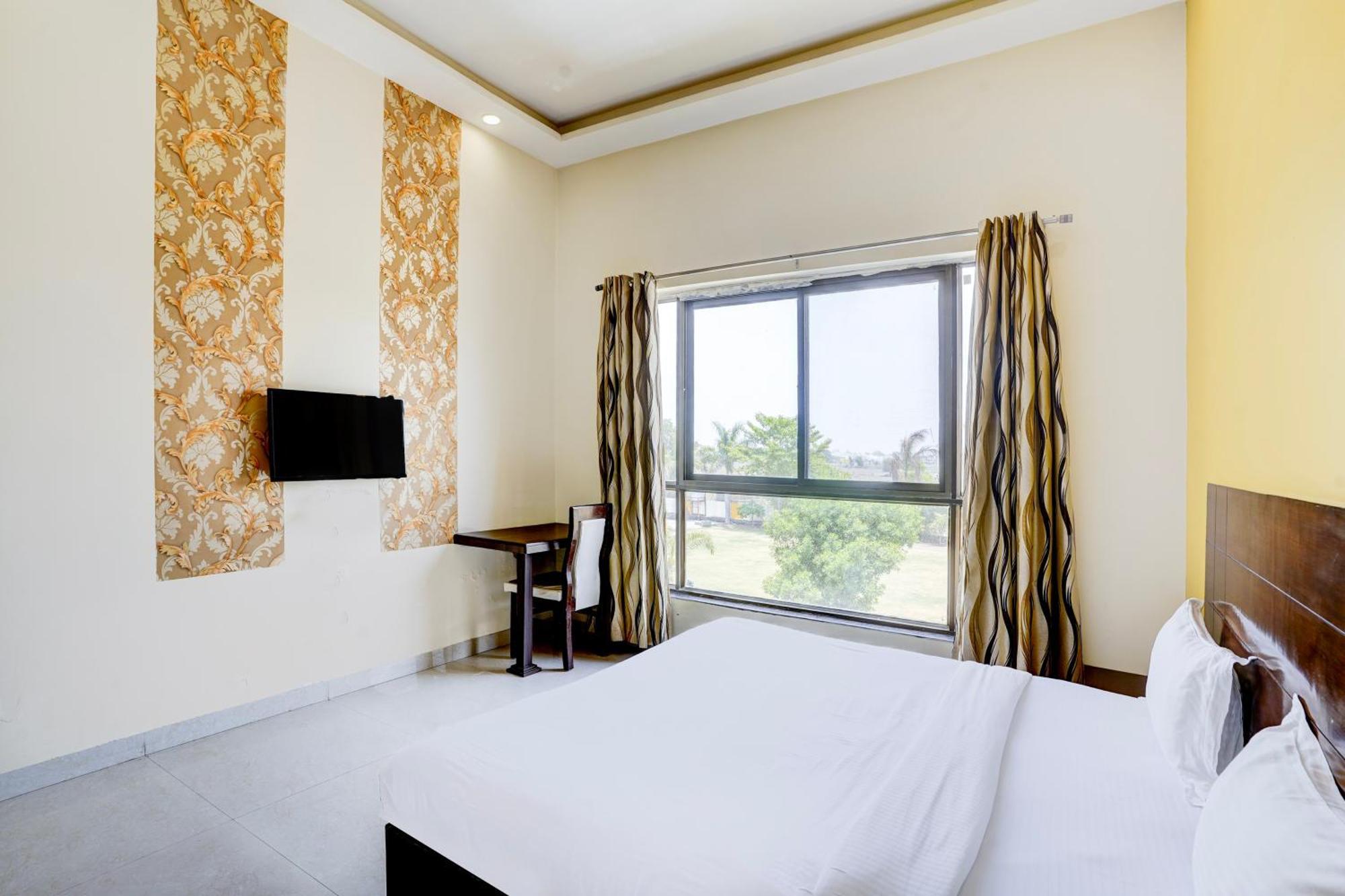 Hotel Amrit Manthan Chittorgarh 외부 사진