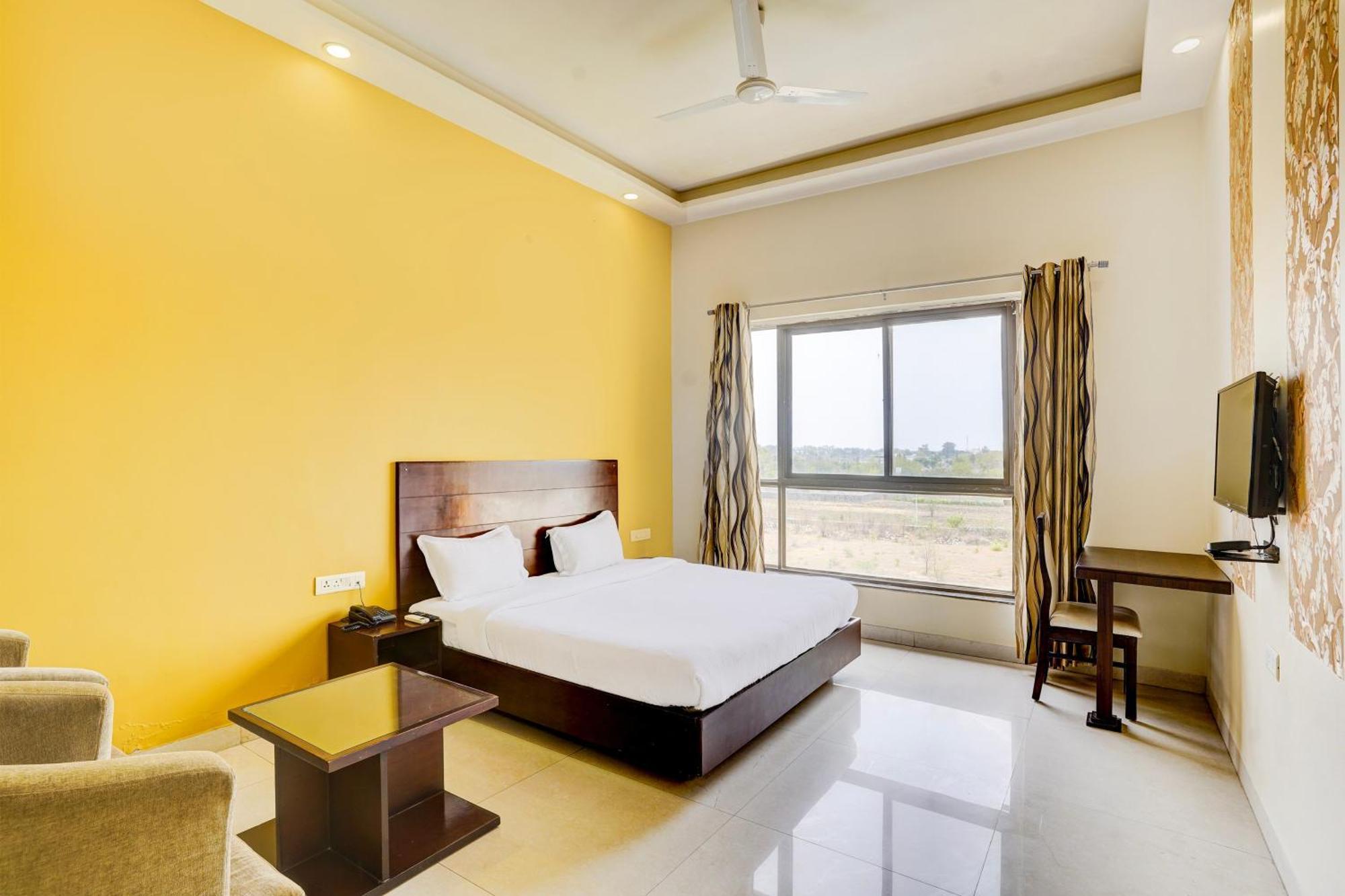 Hotel Amrit Manthan Chittorgarh 외부 사진